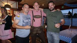 Foto 011.jpg aus dem Album Bootsparty am 22.09.2023 vergrößern